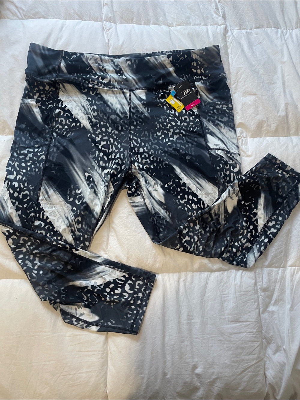 Pro Player Black & White Abstract Print Kids Leggings